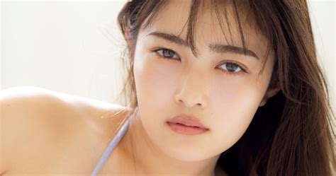 井上咲楽 sex|井上咲楽の巨乳水着＆モリマン下着姿！極太眉毛のエロ画像202枚